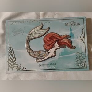 Disney The Little Mermaid Ariel Eyeshadow Palette - Blue and Red